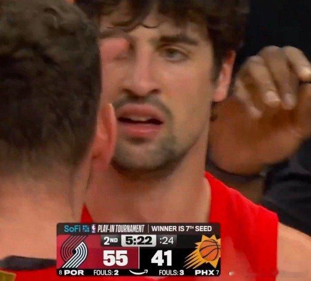 太阳落后14分👀nba附加赛开拓者vs太阳