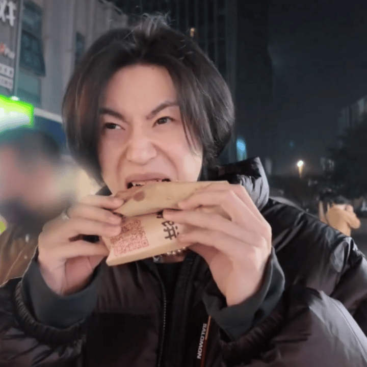 中午吃啥啊家人们 