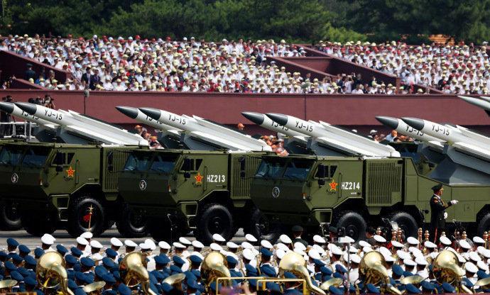 韩国人被中国阅兵直播震惊昨天的阅兵真的是太震撼了，东风61都拉出来，谁知道咱妈还