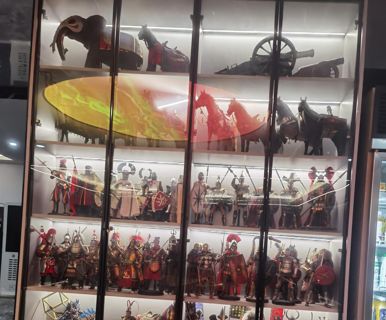 代沟是什么？
就是他们在想什么，在喜欢什么，我们都不知道。
就算是知道了，也未必