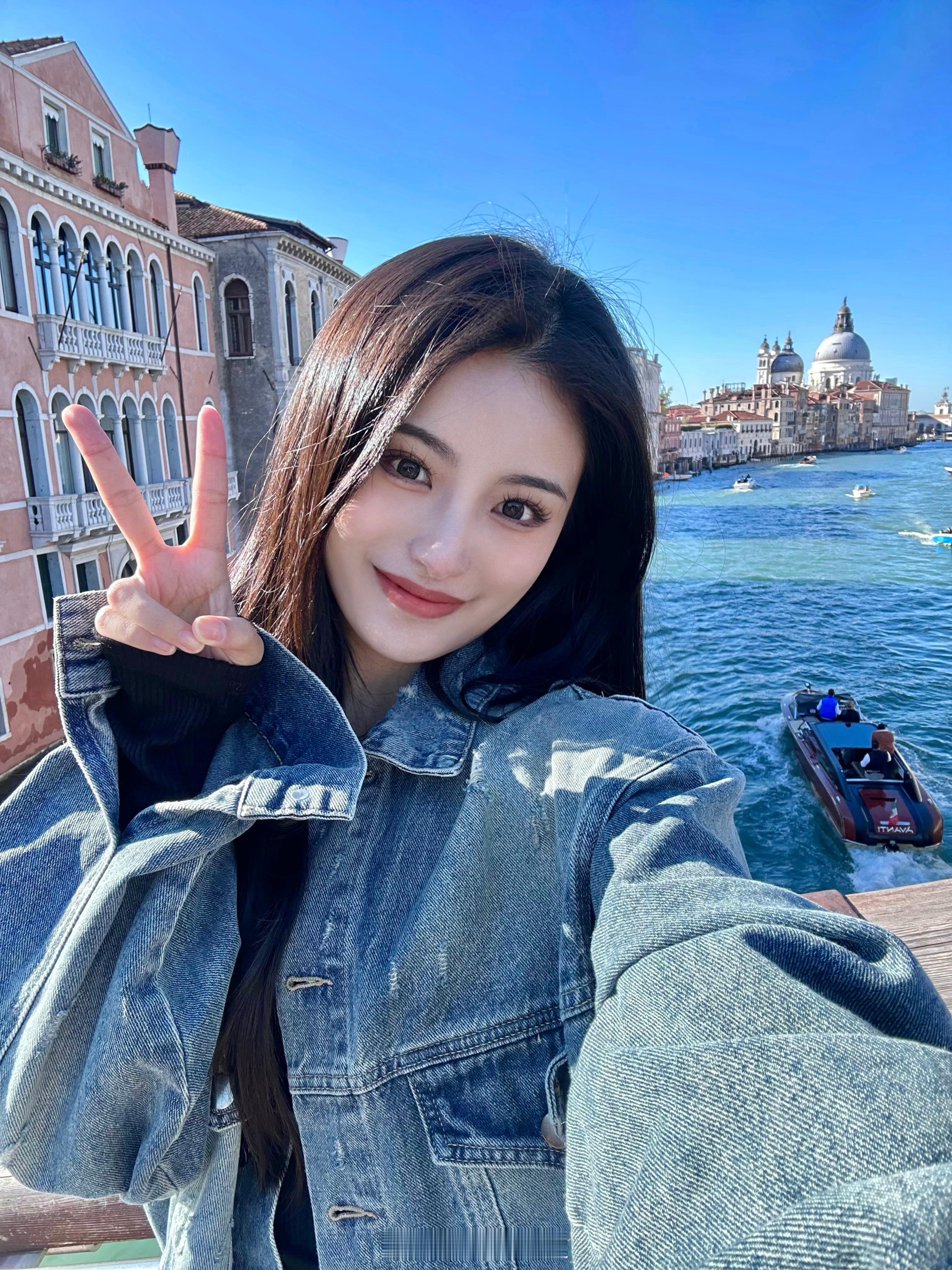 关于账号切换声明：经双方协商一致，原账号ID 即日起已经停用，双方均不再启用该名