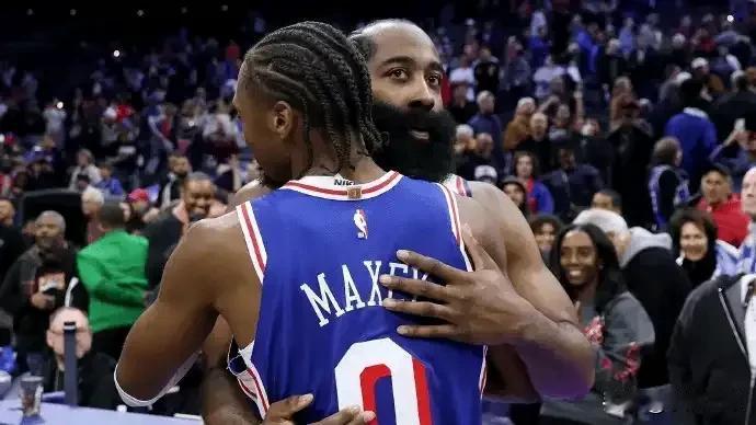 马克西：哈登训练刻苦，他是真的爱篮球，我从他身上学了太多宝贵的东西


今日，N