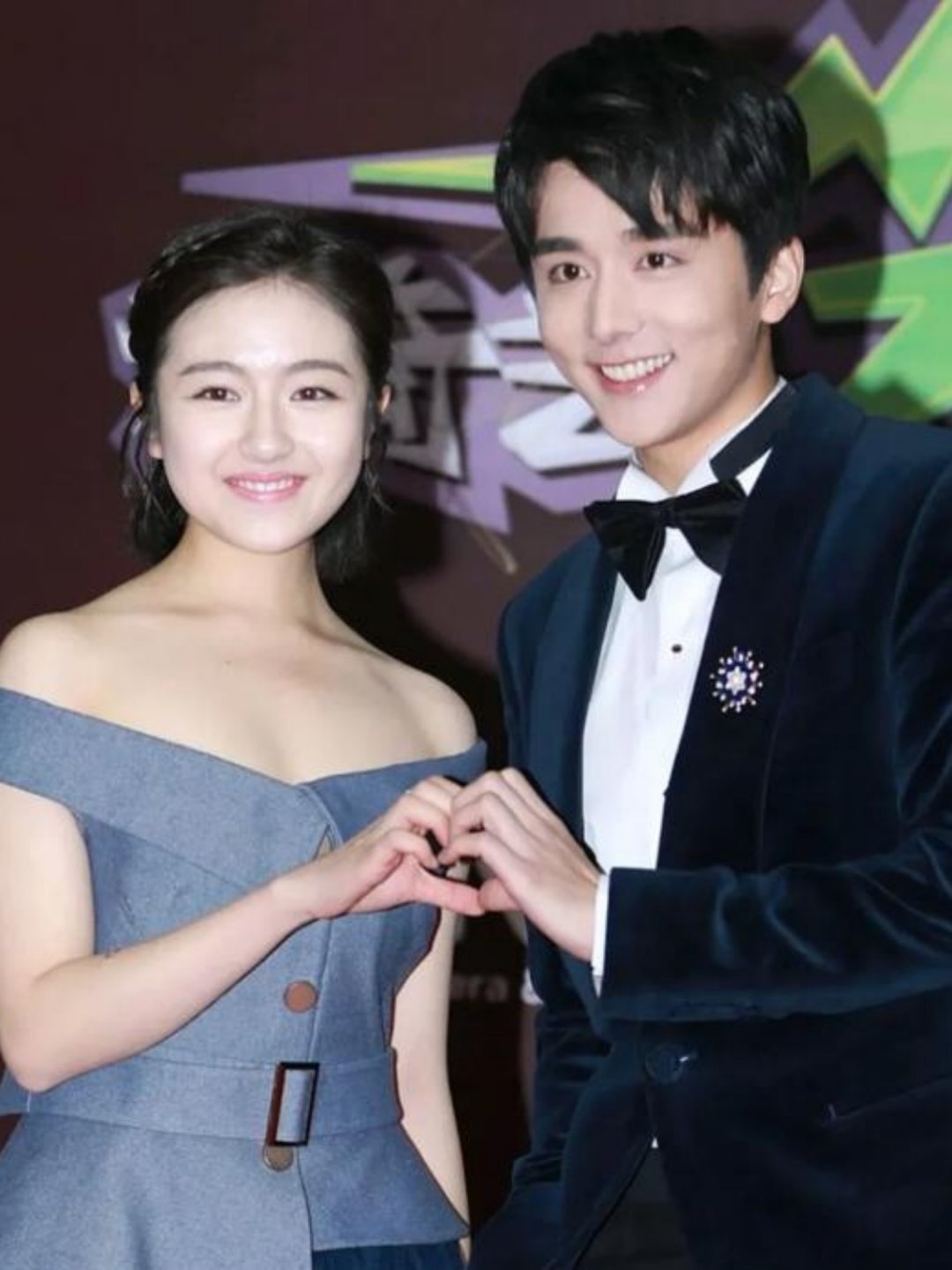 曝热门95生花复合张新成 李兰迪 有爆料称，95生花复合。有网友发现，95年张新