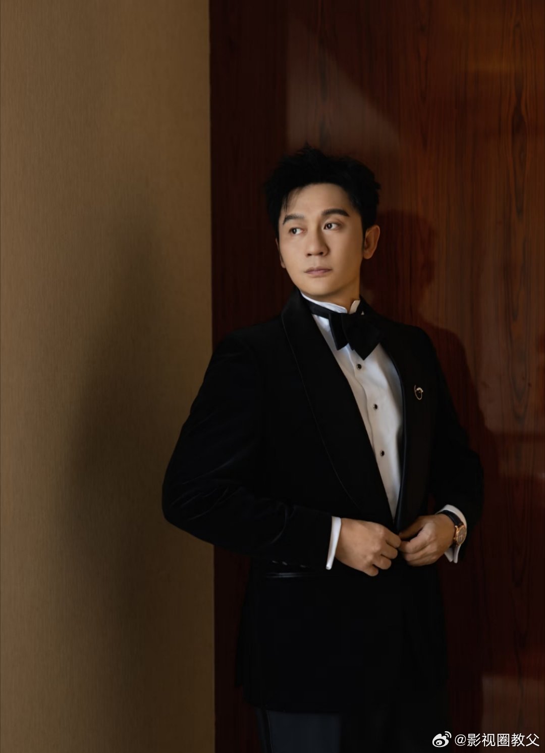 李晨 被误会的心形石头总调侃李晨送心形石，其实这份礼物藏着他独有的浪漫，小时候靠
