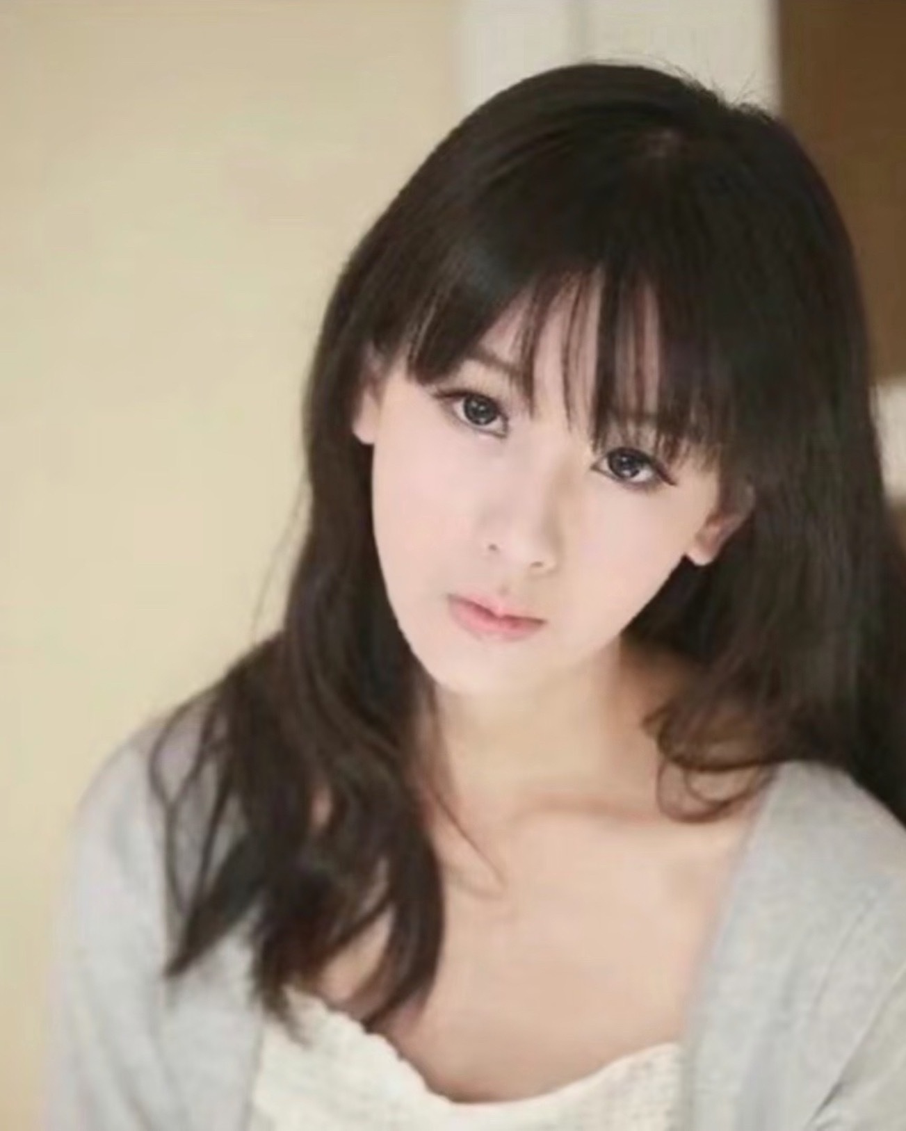 嘟嘟这几张居然没见过，不愧是世界上照片第三多的女人…