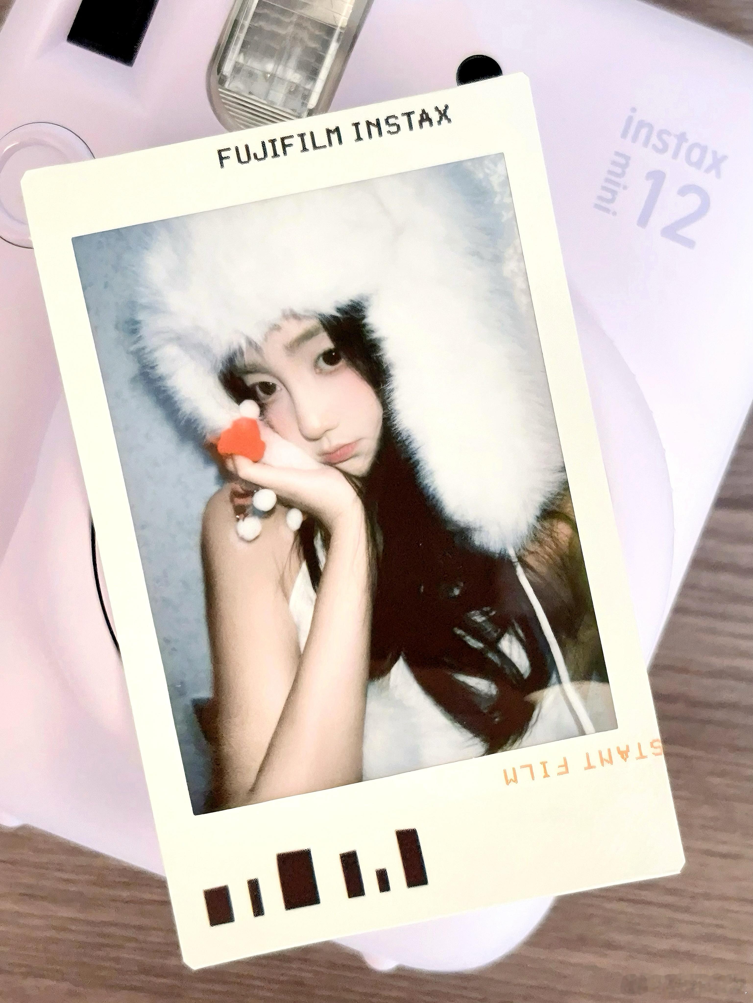 💭𝗣𝗹𝗼𝗼𝗼𝗴又拍到人生拍立得啦秋冬简直是帽子控的统治区❄️ 