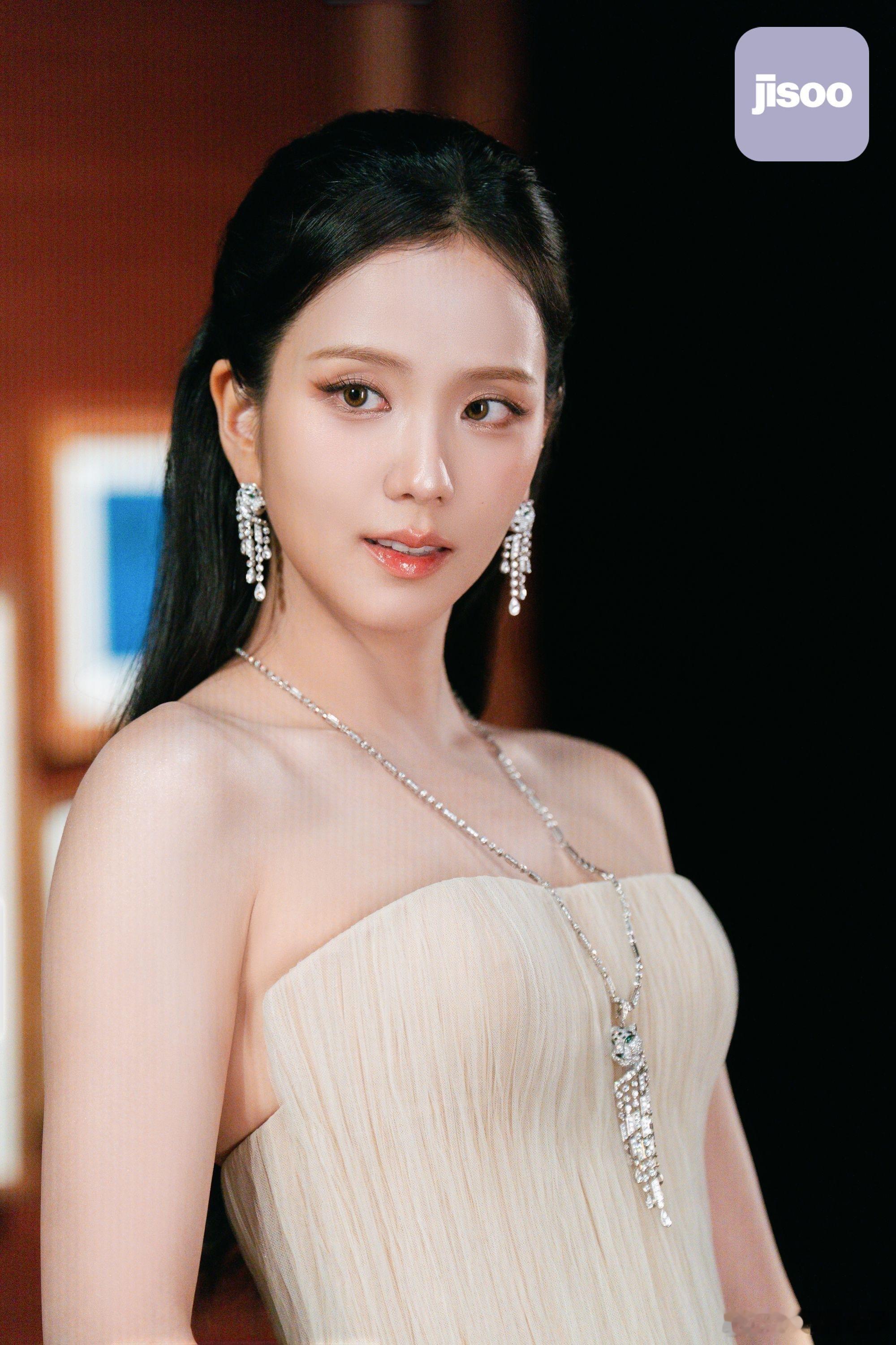 金智秀卡地亚全球品牌大使💋🐆我老婆她太太太美了💋💋我老婆她可迷死我了❤️
