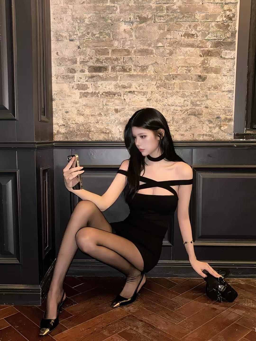 86年单身39岁
你问我有钱有什么用？还不是单身吗？
不是 我有钱我可以为自己的