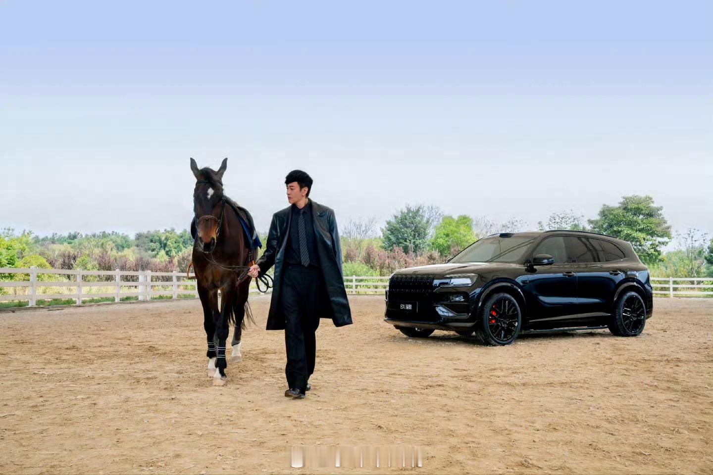 极氪特邀“西楚霸王”何润东，出任 极氪8X 交付官！何润东化身现代“霸王”，亲手