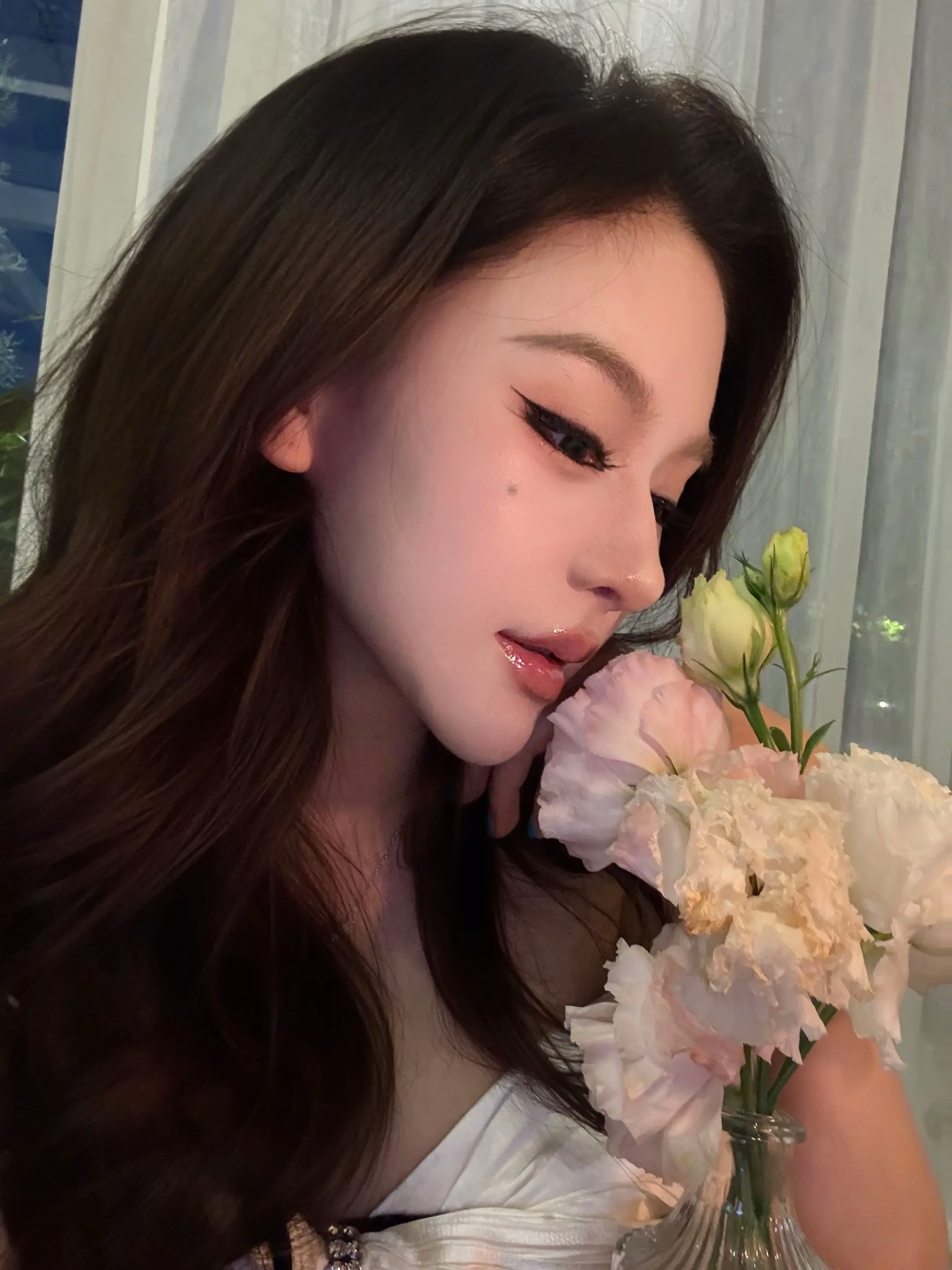 只要你谈过几次恋爱，就会发现忠贞、坦诚、责任、付出、担当、自我牺牲，这...