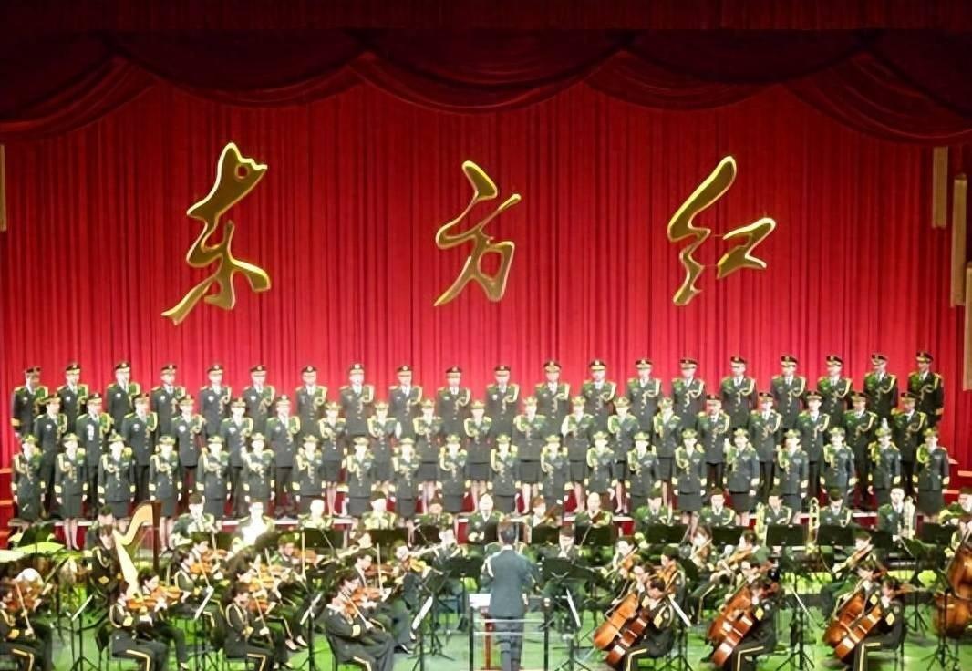 经典与新作的民心之辨：《东方红》与《新东方红》全方位对比

在当代中国音乐长河中