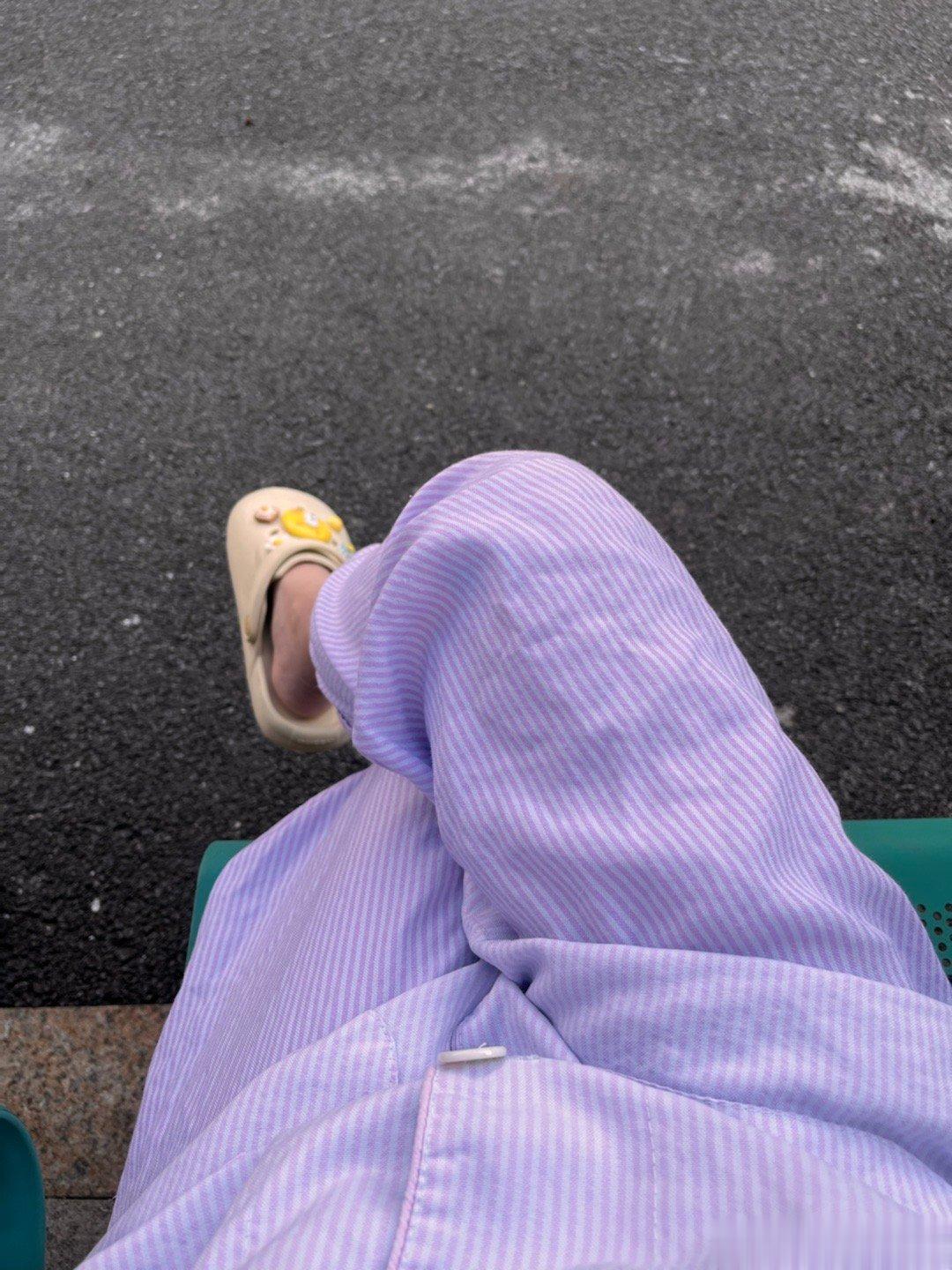 出院回家啦！还是家里睡着舒服！#面包为什么越来越贵了# ​​​