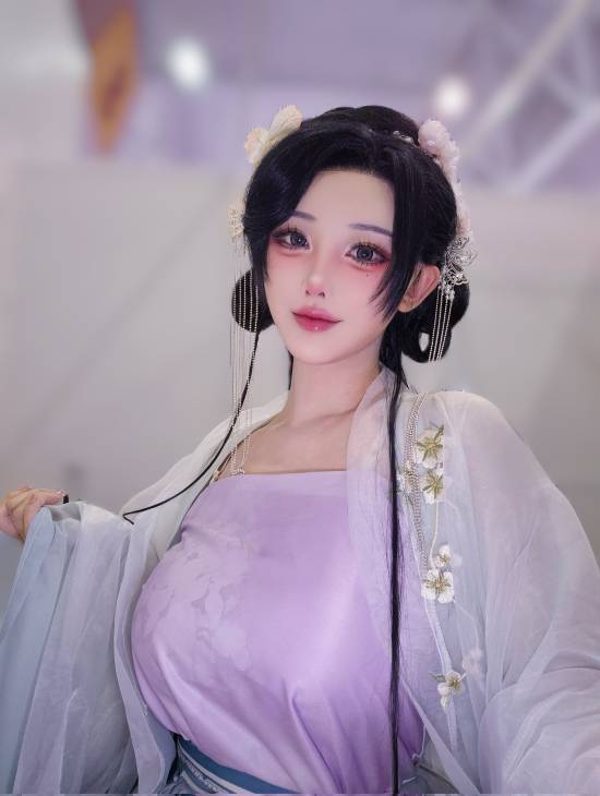 大就是好！韩援Coser Yasal更新全新Cos美照