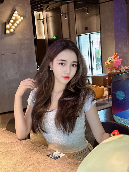每个人生来都是一座孤岛😌