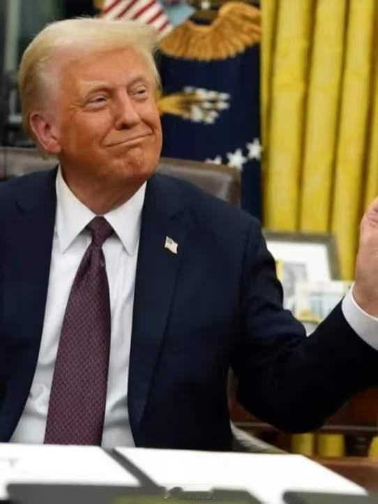 老美算是摸着我们的命脉了，趁着周末休息，他们就开始疯狂上长。黄金上涨了，白银也涨