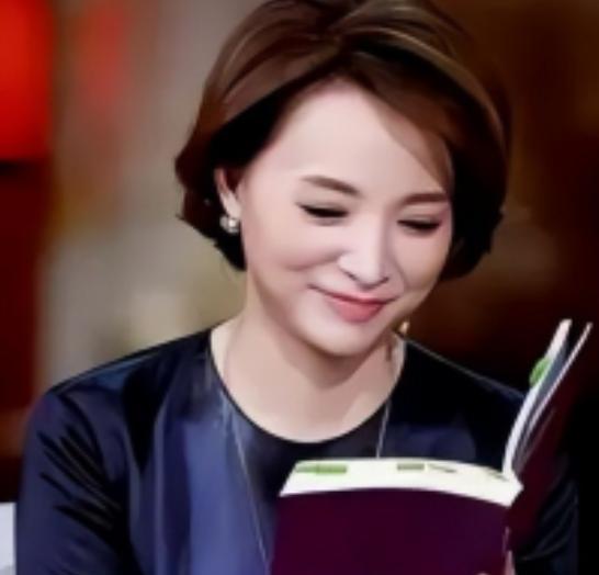 2012年，密春雷向董卿求婚，董卿立马拒绝：“你有老婆，我是不会嫁给你的。”话刚