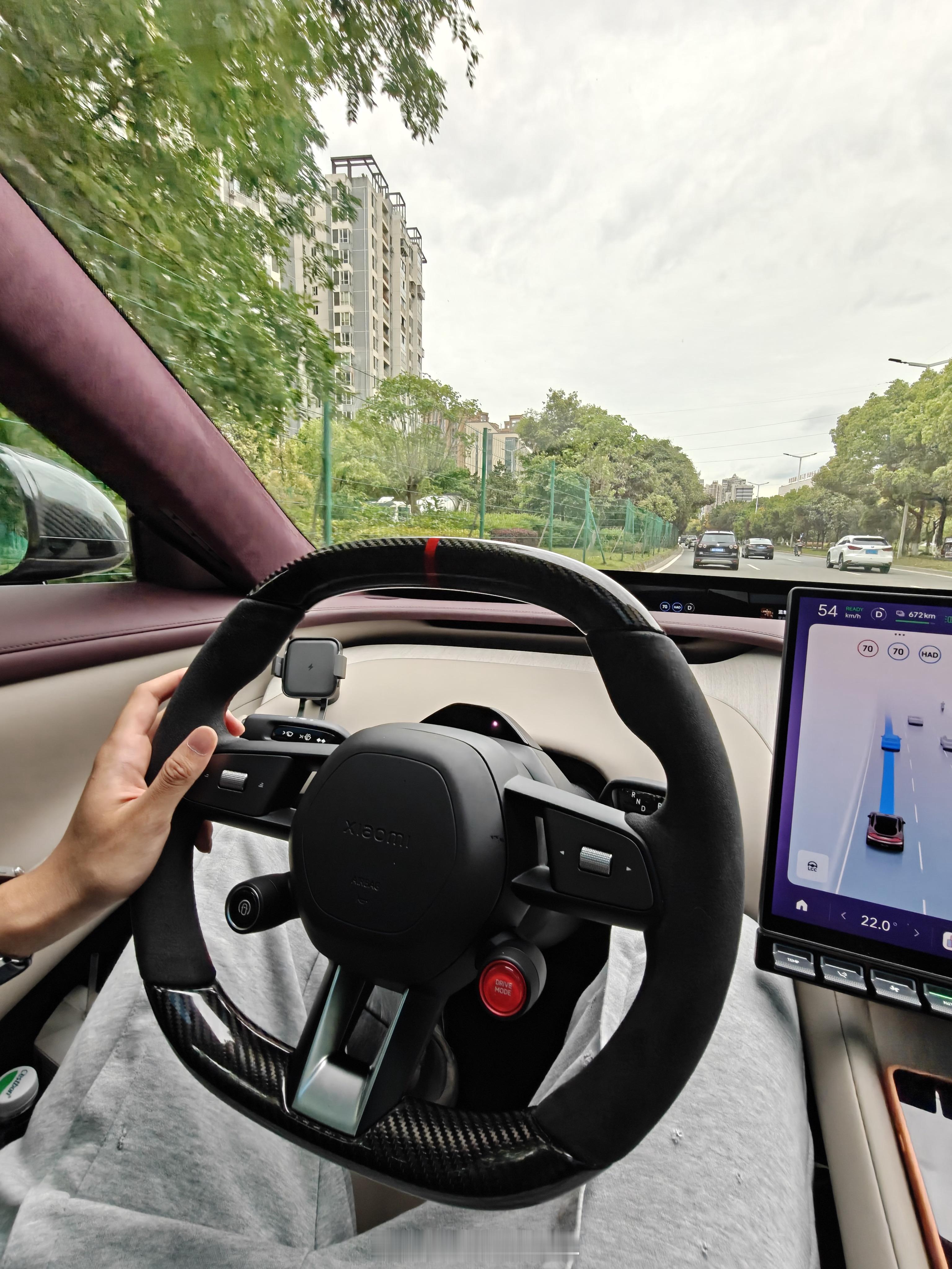 回家换了台车，飞速赶往OPPO发布会中