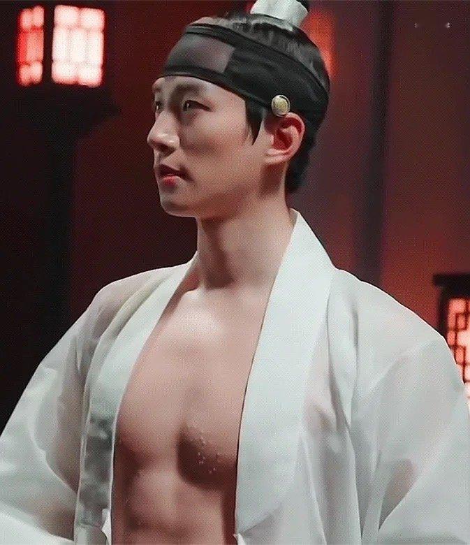 【热帖】说到ㅇㅈㅎ就会想起的男演员是？1李俊昊이준호2李浚赫이준혁3李帝勋이제훈