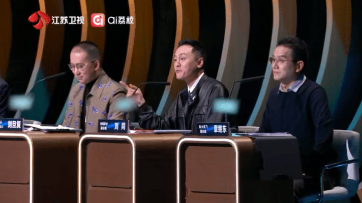 刘同招的实习生已晋升导演直接封神的回归！职来职往2026 老朋友重聚，实习生变导