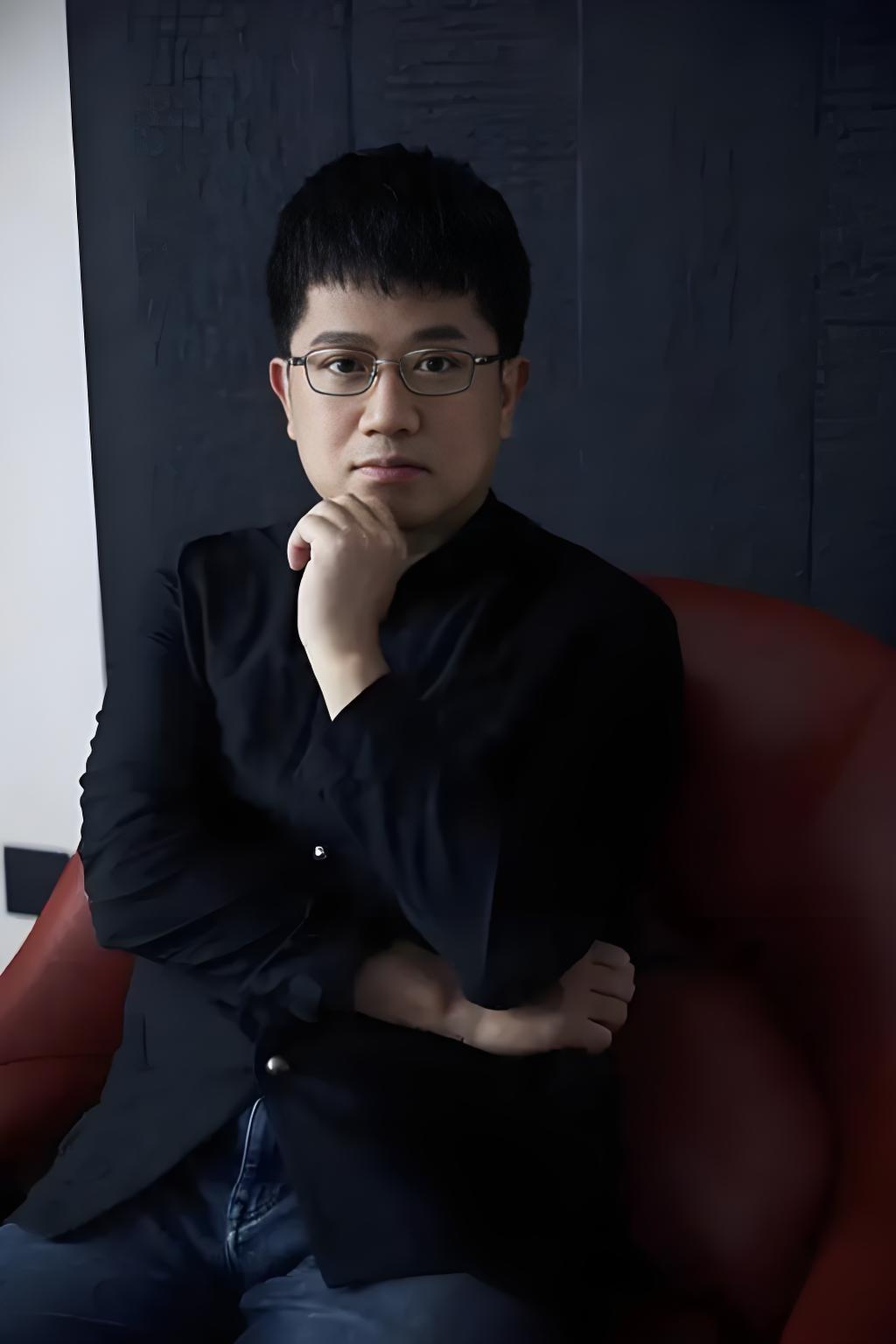 2025年，记者问马伯庸:“你是怎么想到《长安的荔枝》这个故事的？”马伯庸摆摆手