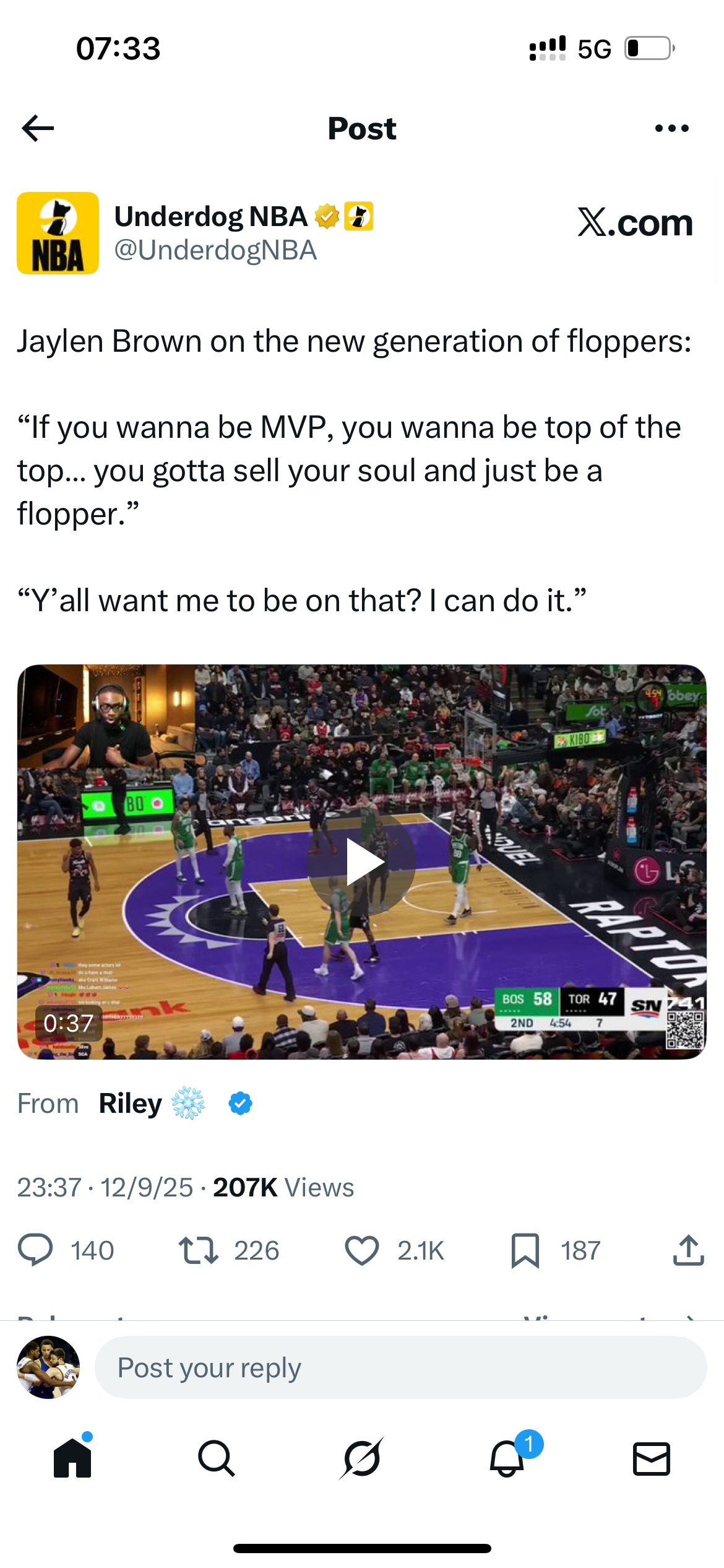 杰伦·布朗谈到新一代的“假摔者”（floppers）：“如果你想成为 MVP，想