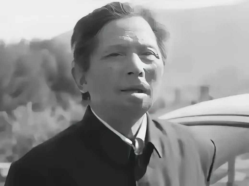松骨峰“烈士”井玉琢隐姓埋名19年，1971年因一枚油票上的印章被战友认出，军长