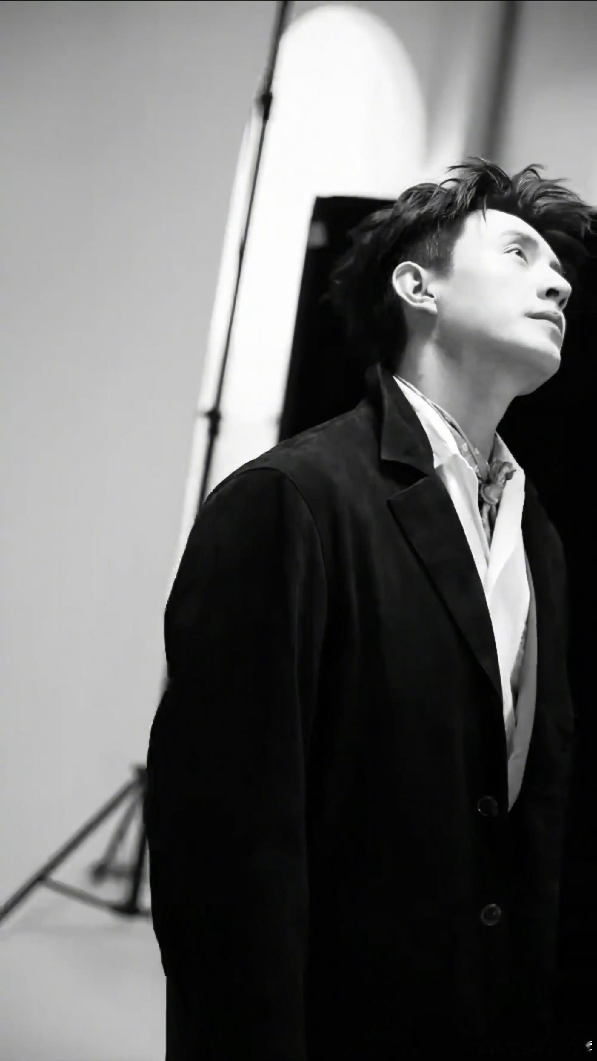 刘萧旭不仅演霸总也是真霸总刘萧旭给男生的520建议 他演霸总时的气场能撑满整个屏