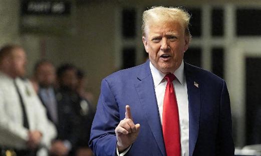 惨遭30多国围攻，美国紧急警告中国：别在特朗普最惨的时候捅刀子

麻烦看官老爷们