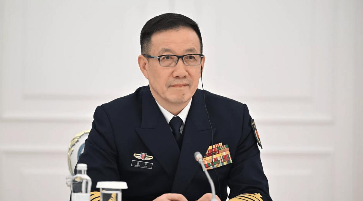 距离开幕式不到6小时，中国防长突然宣布不参加，全场诧异，美国防长欲言又止，不要问