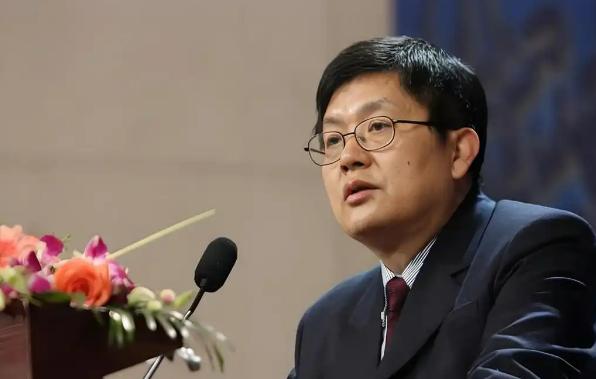 爱国不是招生广告的包装纸。

一句“理性爱国”，把推荐赴日和对抗国家提醒包装成了