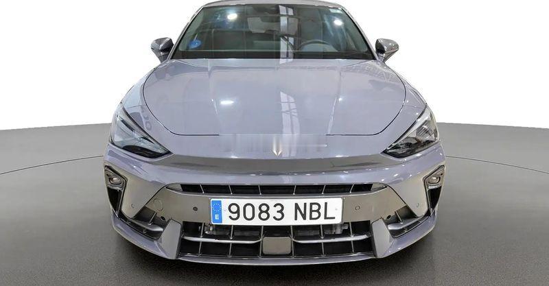 西雅特Leon，这是2025年在西班牙上的牌，跑了一万多公里，动力系统没介绍，车