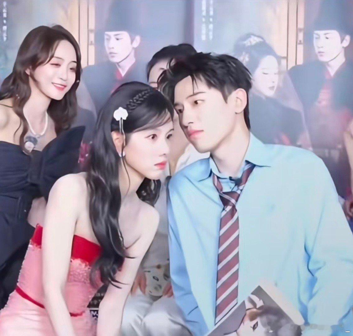 陈都灵庄寒雁 直男直女绝望的卖看见一条评论：直男直女绝望的卖也太搞笑了哈哈哈哈哈
