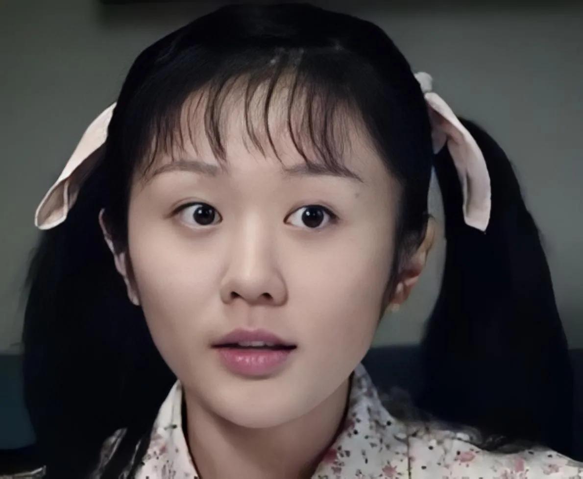  槐花的扮演者曹琦，1989年12月12日出生于山东烟台，气质甜美，一直像十七八