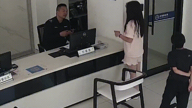 嘉兴林华阿姨，红包在找你，两个姐弟也想找你！