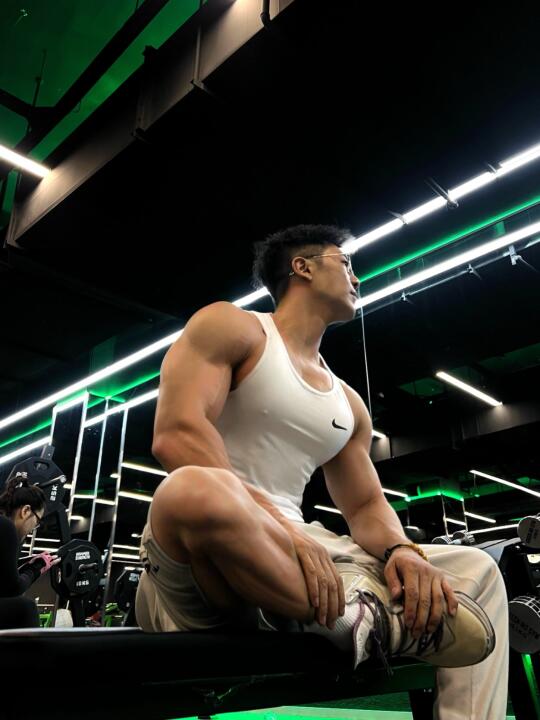 运动练腿后吃什么