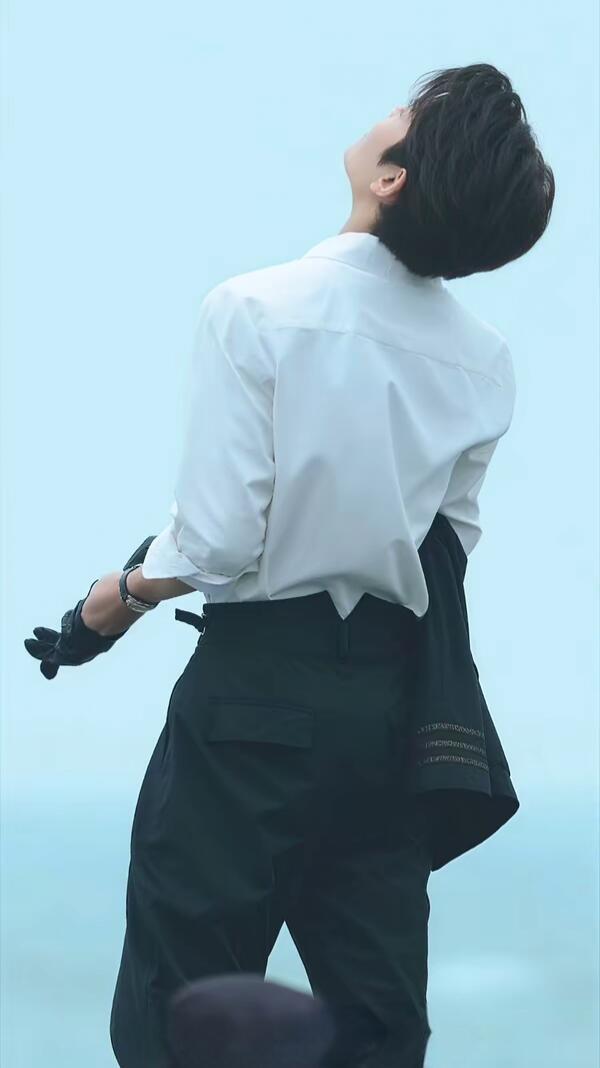 不知道，我担的身材很曼妙 