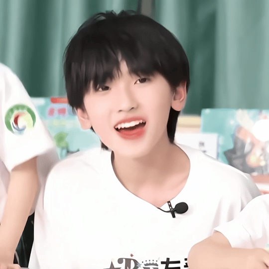 家有萌鼠萌兔՞˶･֊･˶՞ 