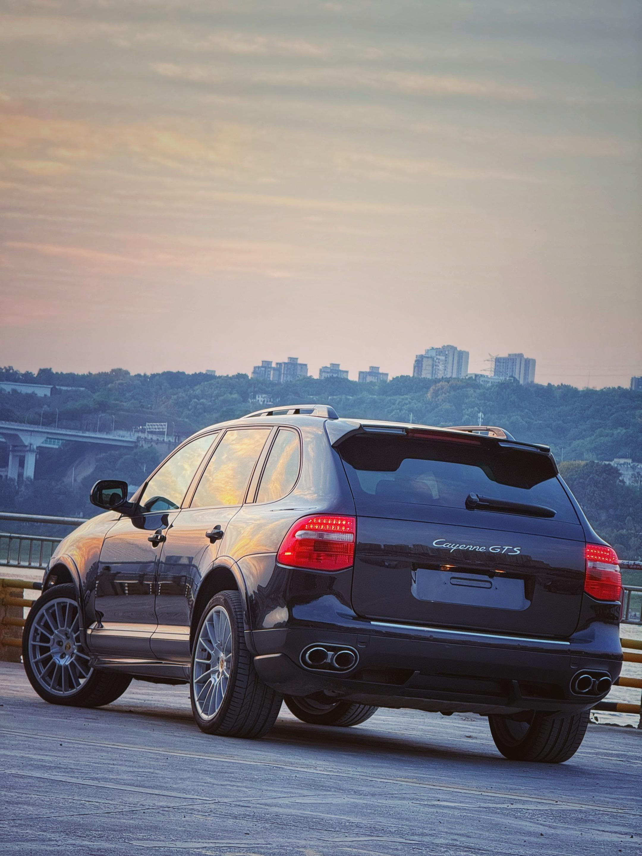 当年的王者-卡宴GTS.