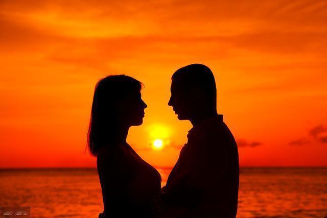 女子5.1就要结婚了，今天才刚得知男友的爸爸、爷爷都有精神病，万幸男朋友本人是正