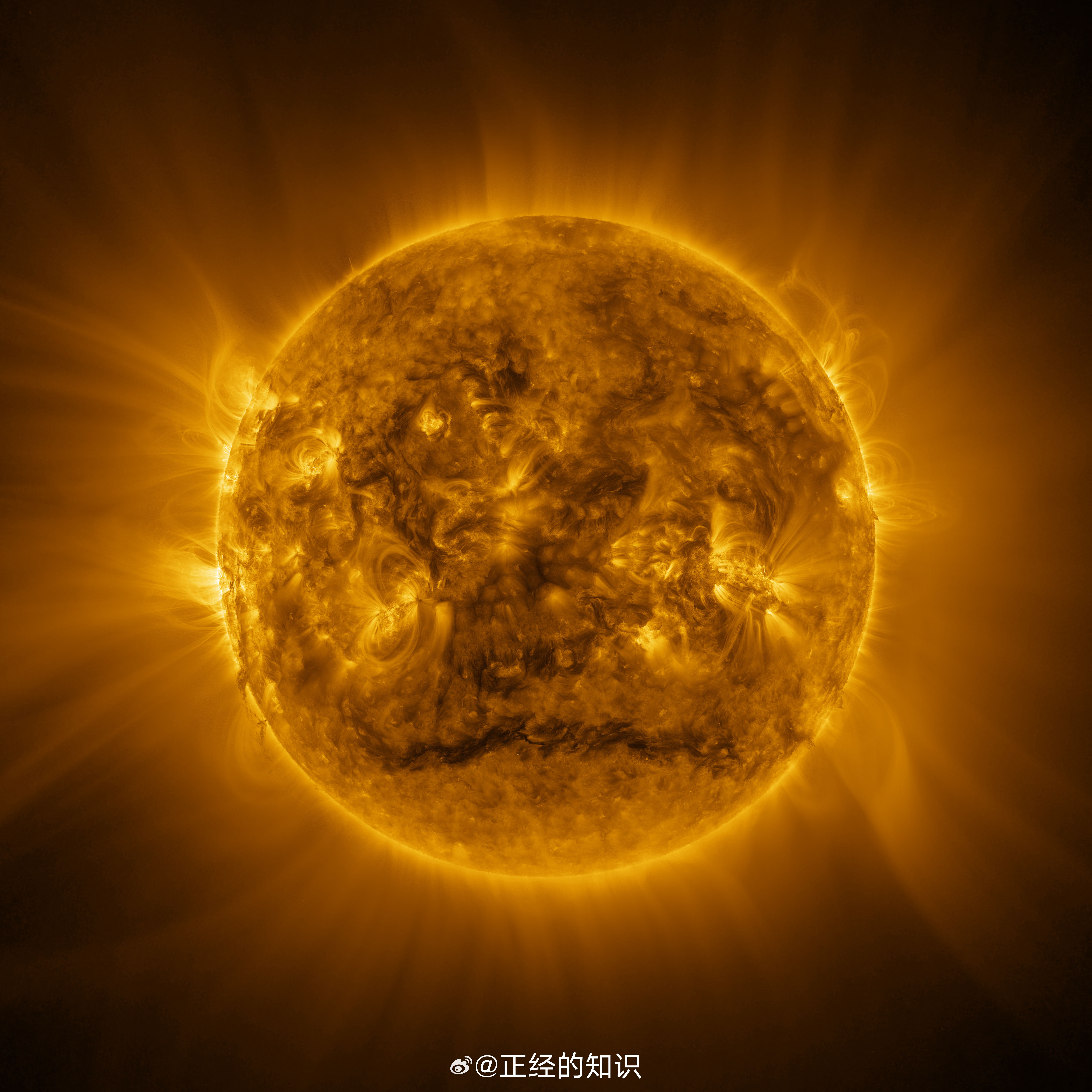 NASA发布了迄今为止最清晰的太阳照片，由多达200张独立的图像组合而成。 ​​