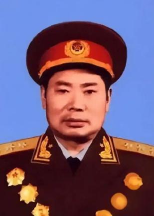 开国上将中的“五虎上将”：战功比肩元帅，个个都是传奇。
 
许世友是这五人里最有