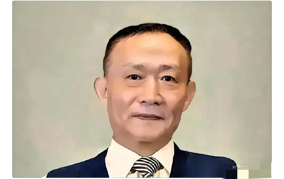 卢麒元这回是真捅了马蜂窝。

卢麒元1月6日发言：糊弄人？
不敢糊弄人！
糊弄人