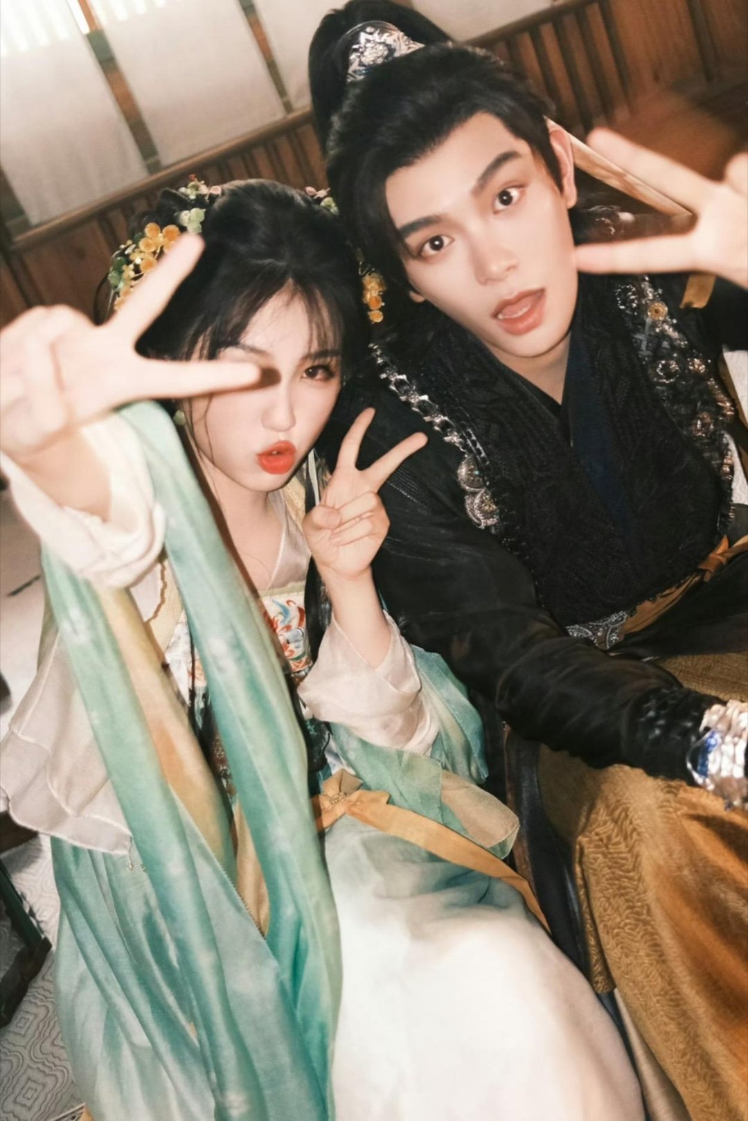 #永夜星河[超话]# 永夜星河“你在那个世界叫什么名字？”“凌妙妙，凌霄花的凌，