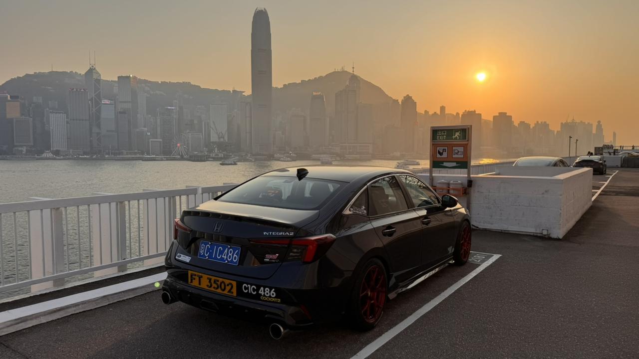 第二次“粤车南下”
来一张标准的外地游客打卡照片✌️【来自懂车帝车友圈】