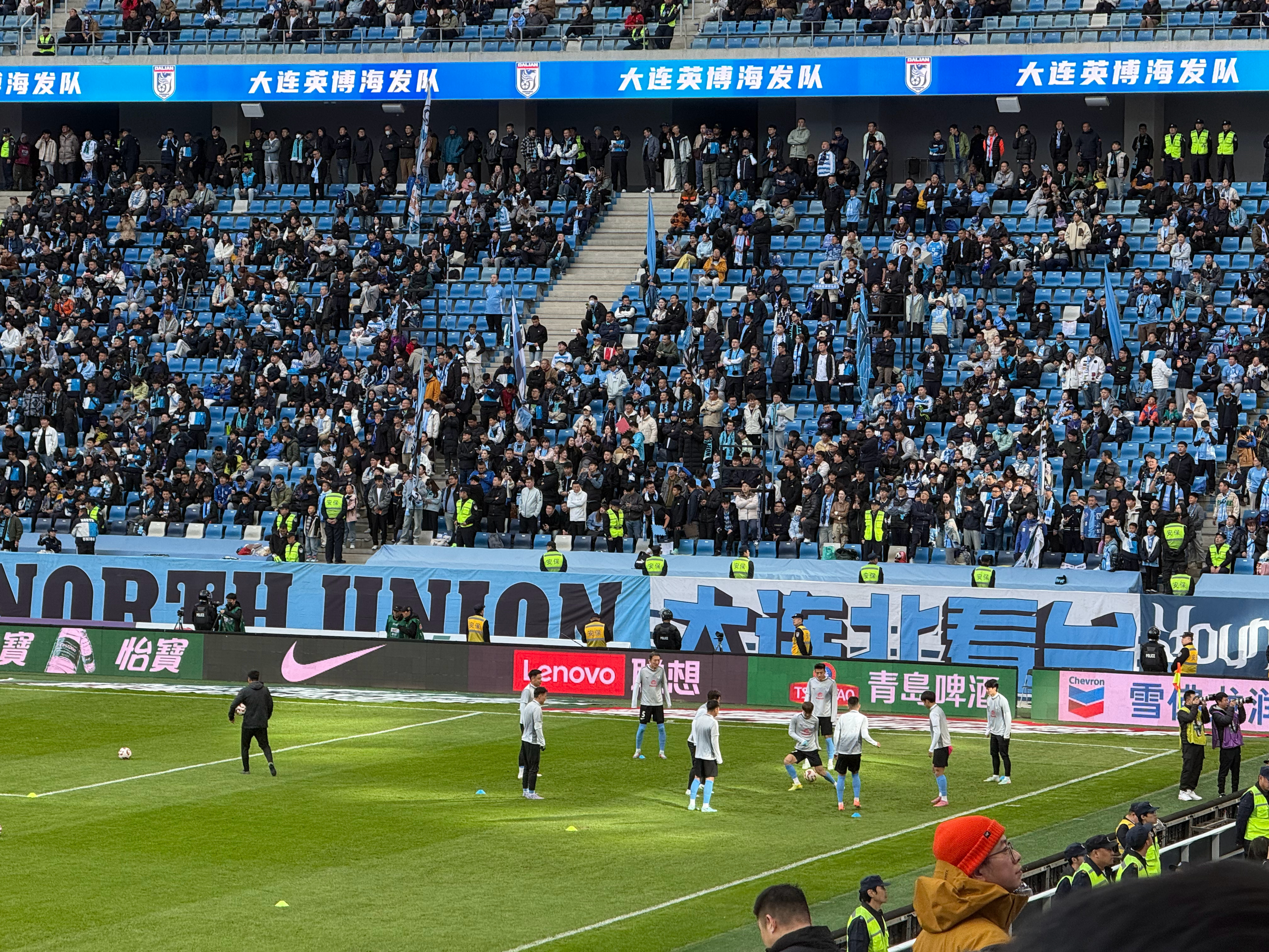 大连英博热点解读中超联赛 球队管理层，教练组成员将在近日前往法国学习交流 大连