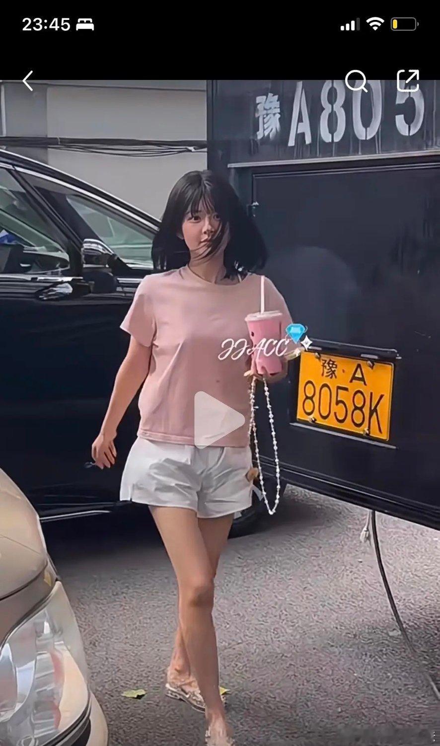 这邋遢的感觉确实像学生 ​​​