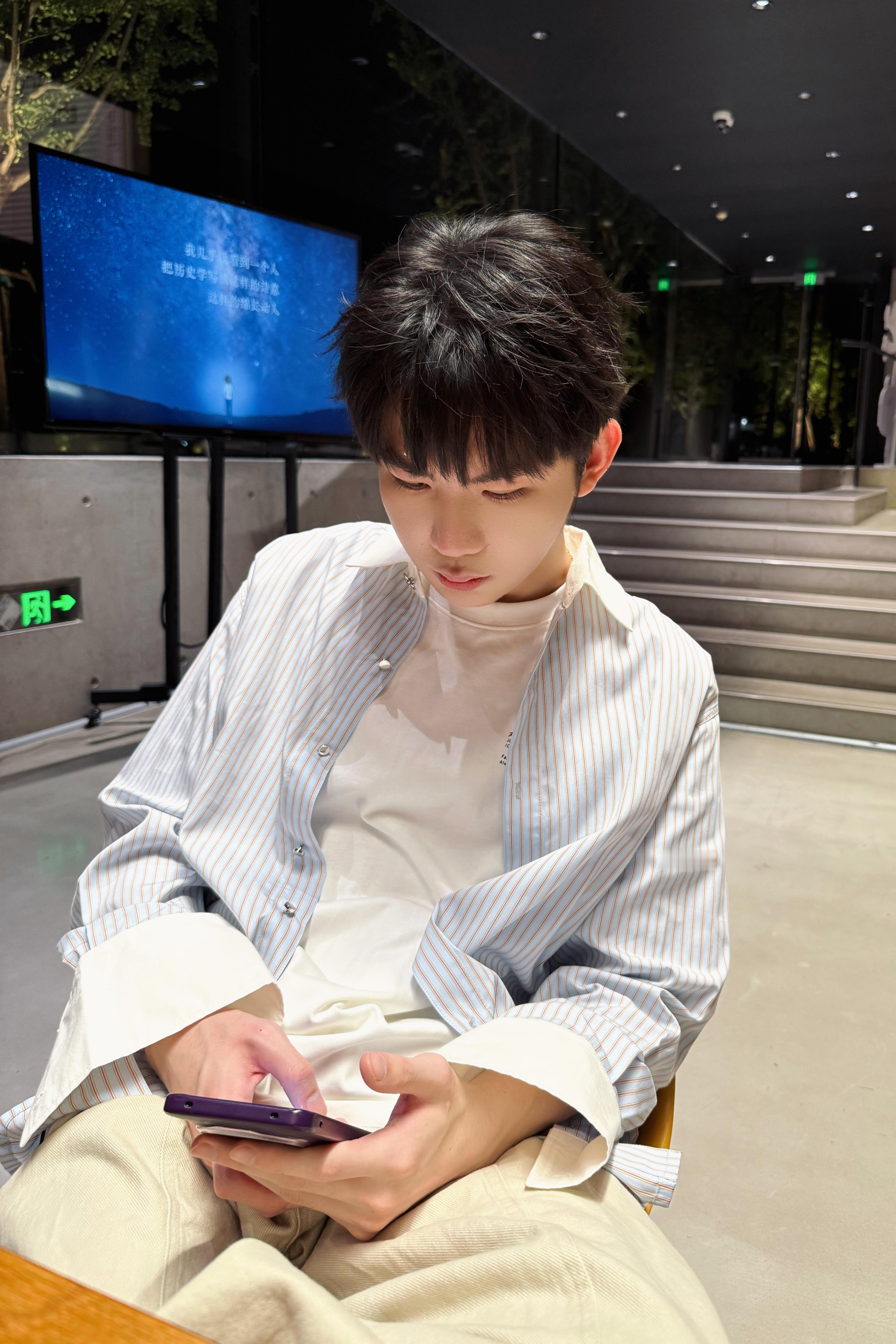 大狸发出去的自拍还会反复欣赏嘛～[干饭人]九尾的plog是会动的2026KPL夏
