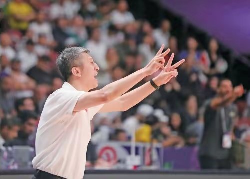 中国男篮能否打响新周期第一枪？篮球男篮 时间：11月28日19:30地点：北京五