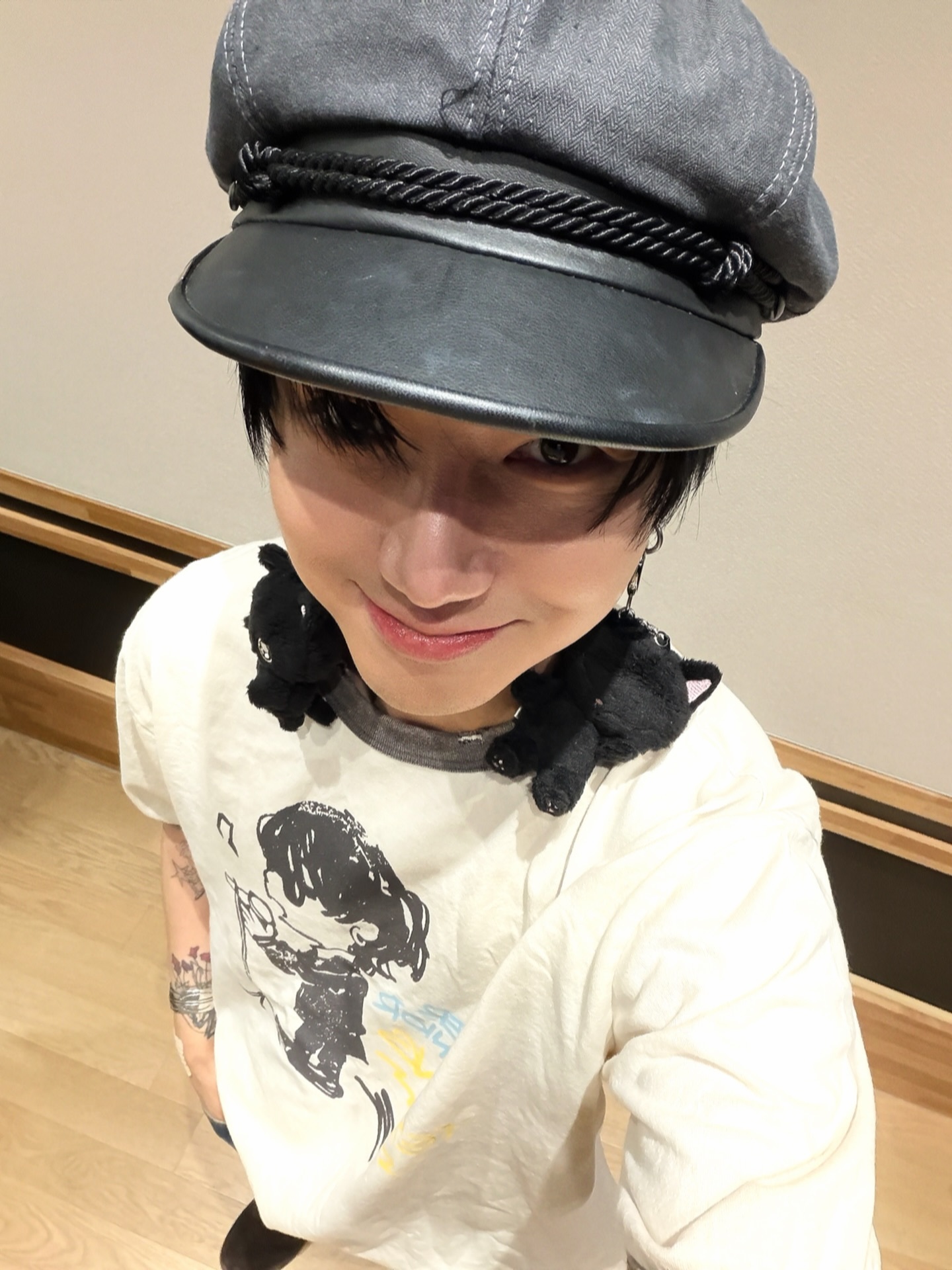 “CB百蓝_。260501金钟云 IG+TW更新：5月也请大家多多关照〜〜4天后