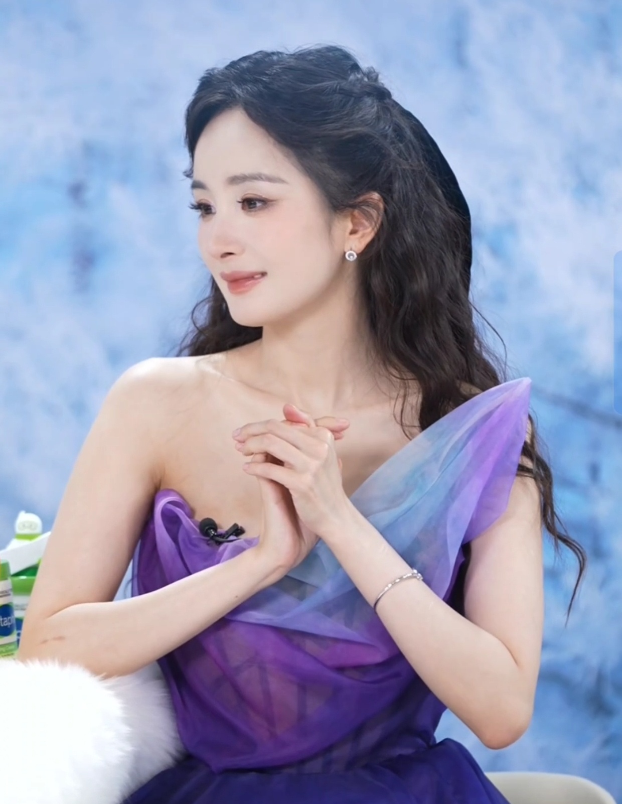 孩子去哪里玩儿了 手臂咋了呢[哆啦A梦吃惊] 
